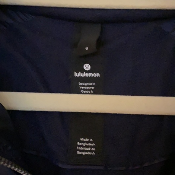 Lululemon - Picture 6 of 6